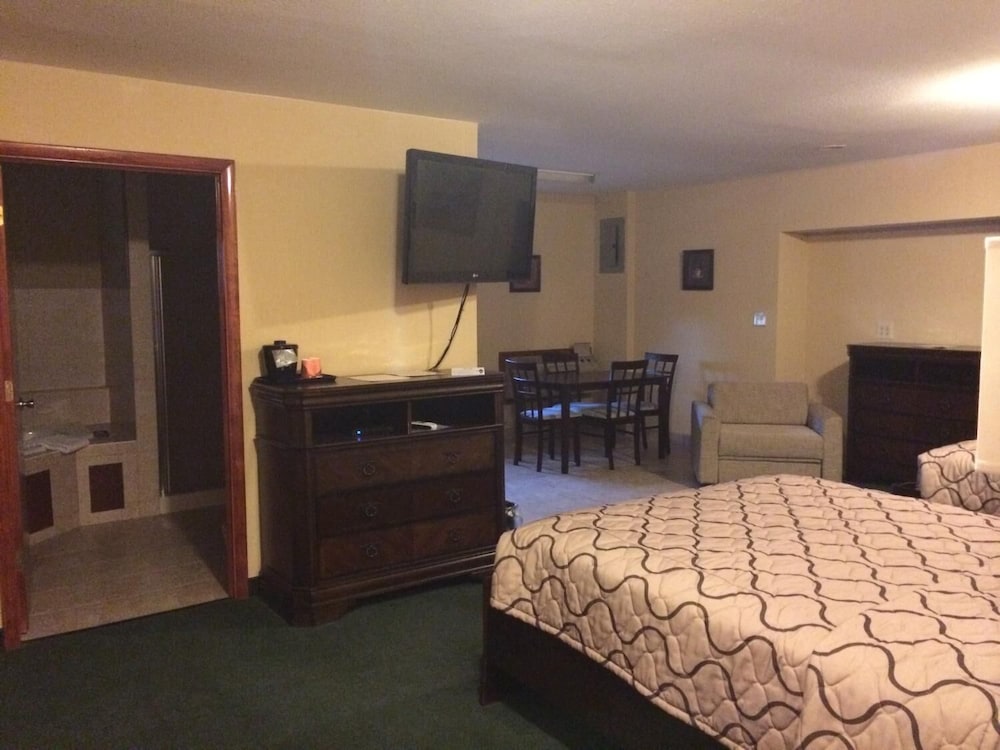 Pacer Inn And Suites Delaware