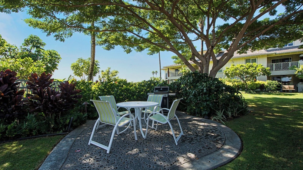 Family & Couples' Fun - Golf, Mountain & Lake Views + Walk to Dining & Beach - Vrkcv