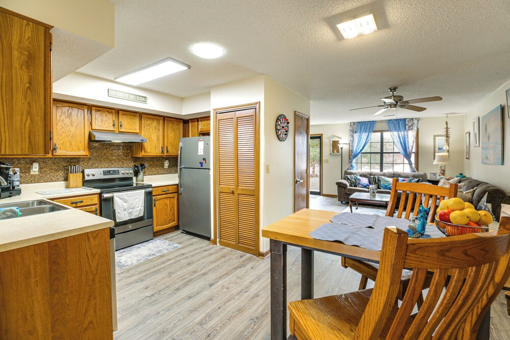 Cozy Home w/ Fenced Backyard in Sunset Beach!