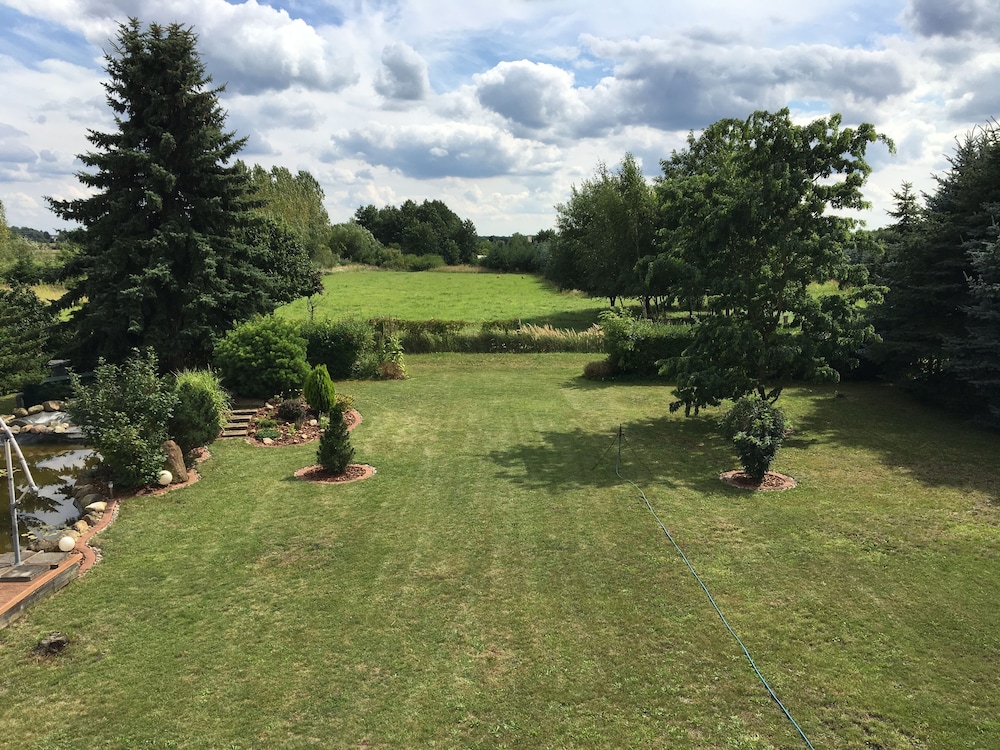 Idyllische Ferienwohnung mit Garten