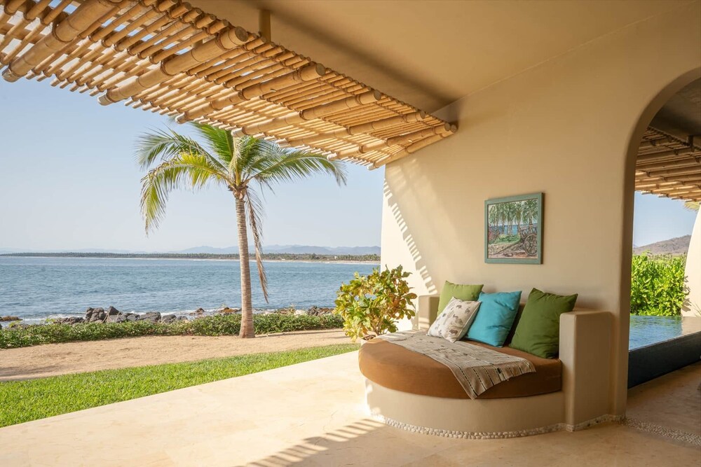 Punta Majahua Condos