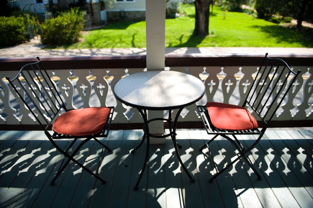 Hopkins Ordinary Bed Breakfast and Ale Works