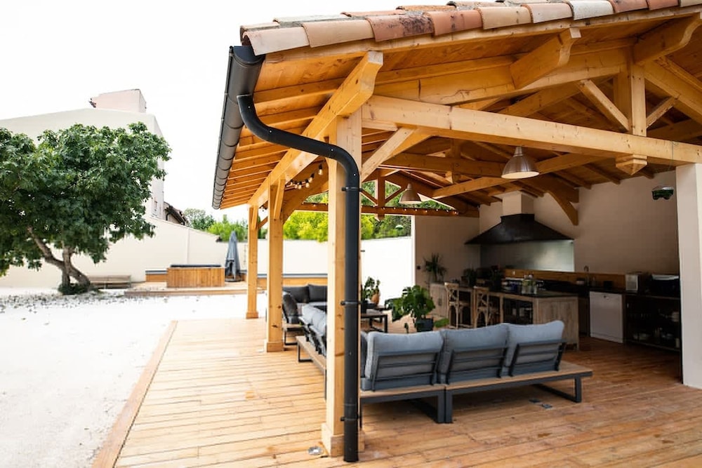 Charming Mas Provencal With Swimming Pool