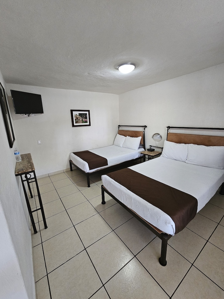 Hotel Ejecutivo Aeropuerto Morelia - Property Image 39