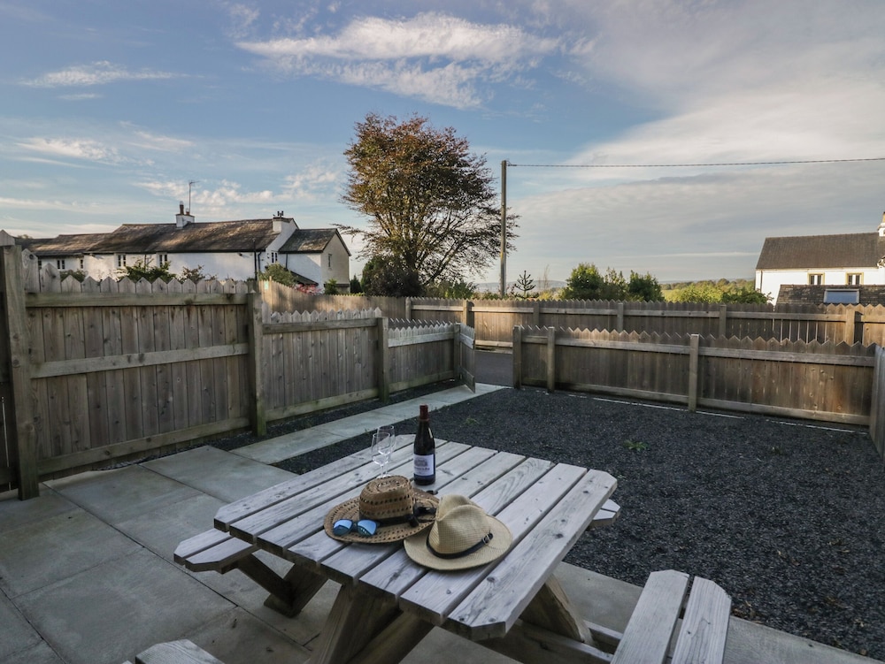 Edgemere Hideaway