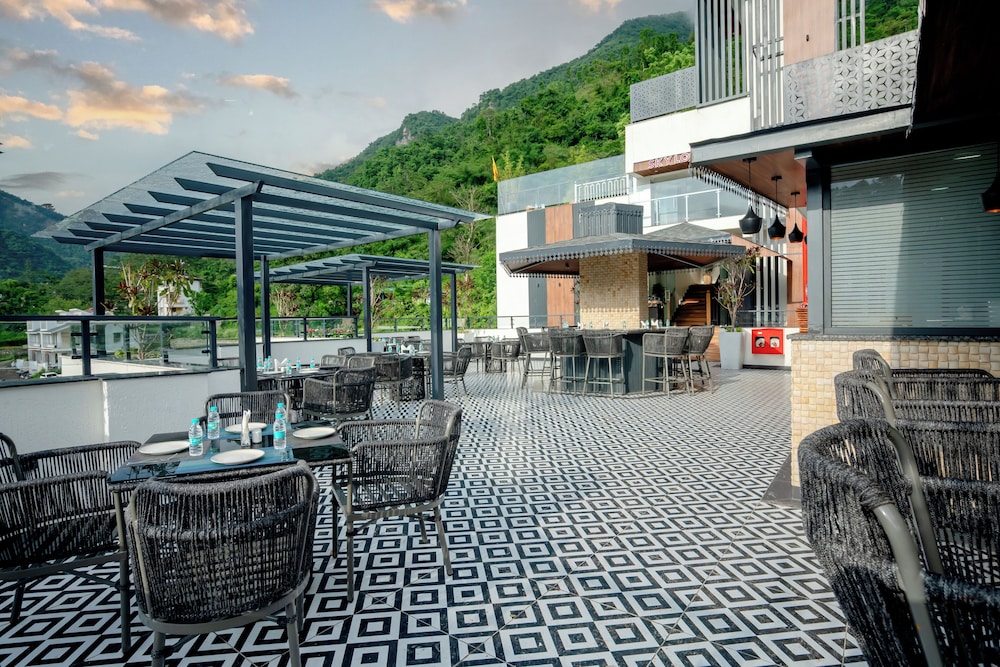 Crestorio Resort & Spa Dehradun