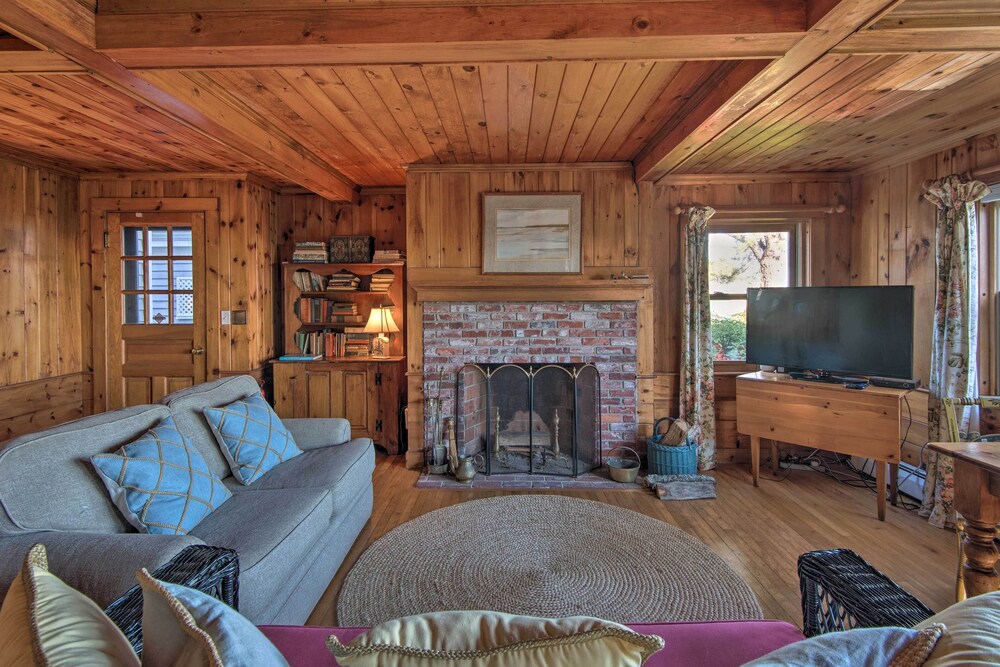 Expansive Beachfront Retreat w/ Outdoor Shower - Property Image 58