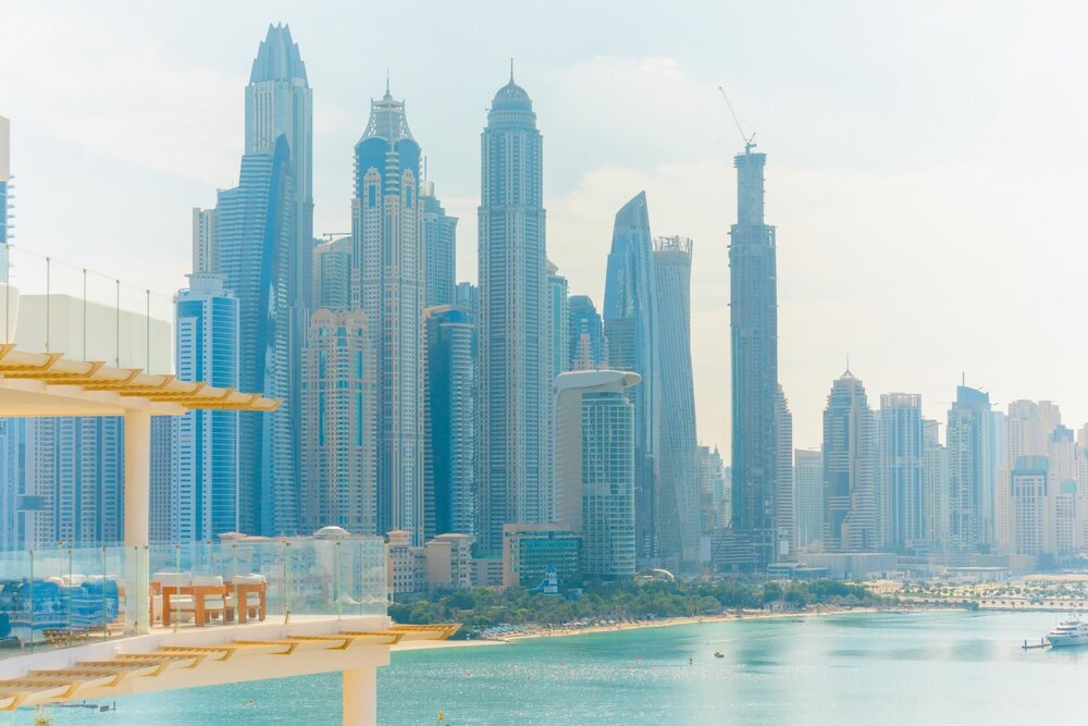 DXB - Five - 41506 - PJ