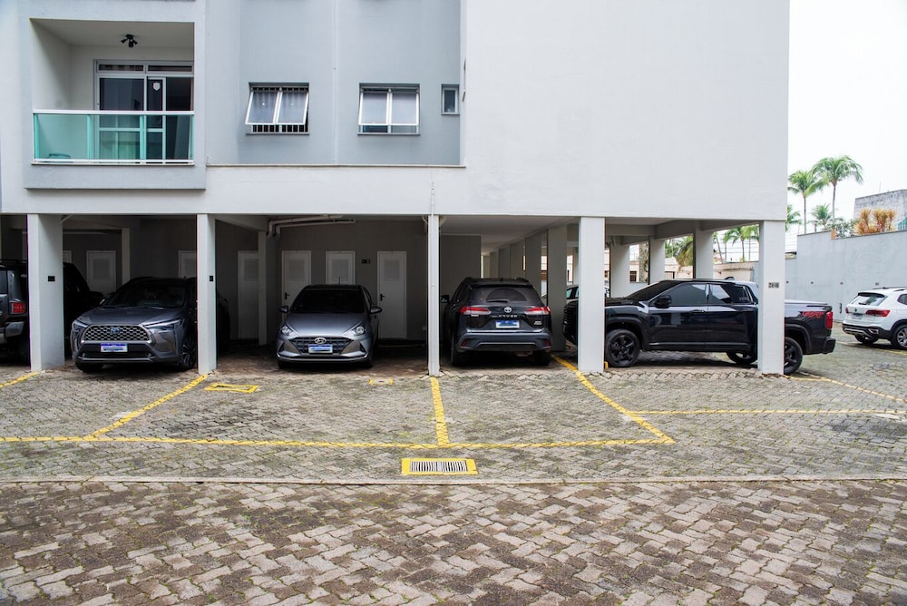 Cobertura com Churrasq e Piscina a 250m da Praia