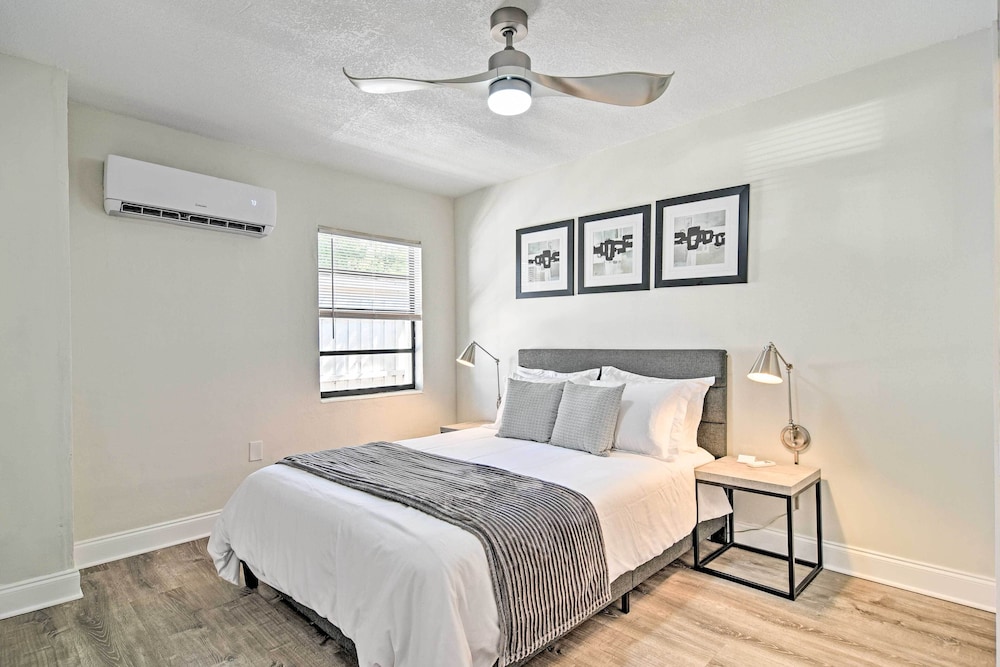 Ideally Located Madeira Beach Condo w/ Patio! view 3