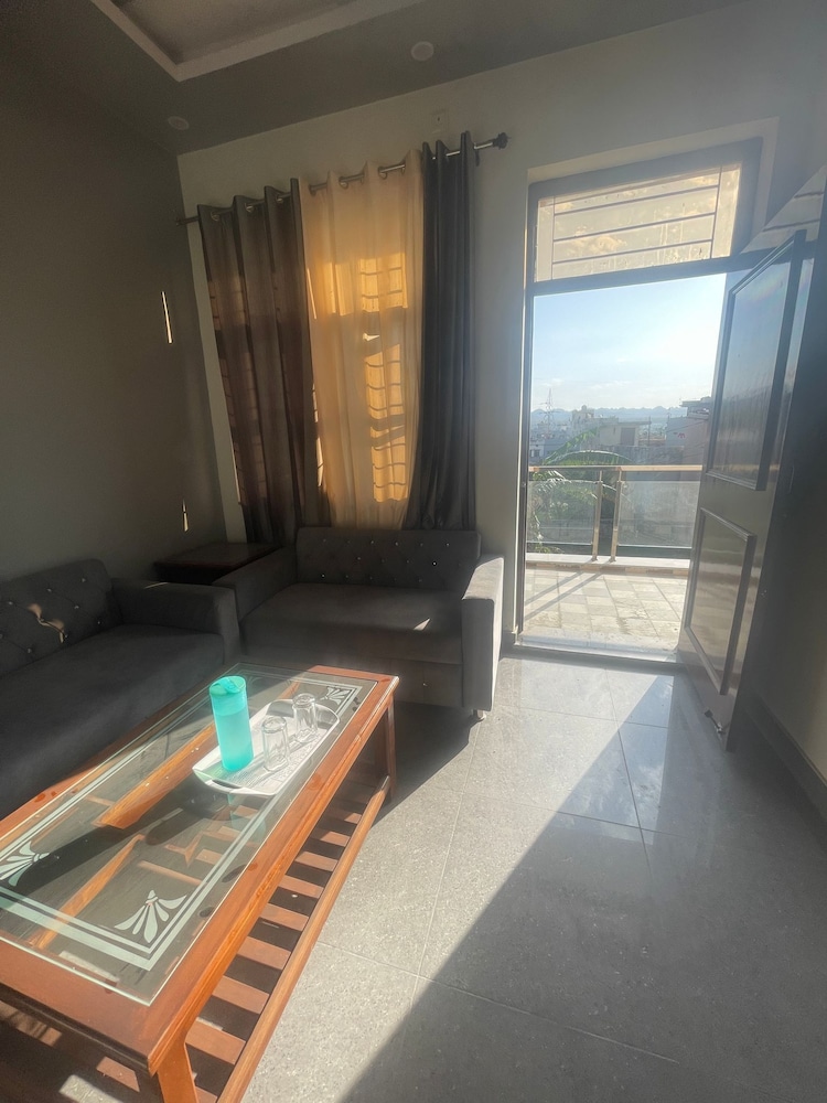 Vishram Guest House