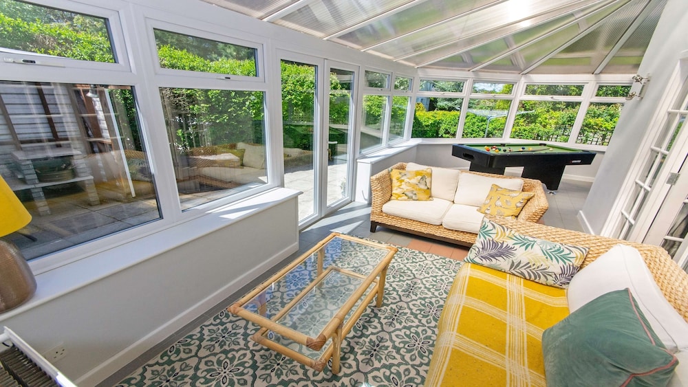 Ladywell Croyde 6 Bedrooms, Sleeps 12, Hot Tub
