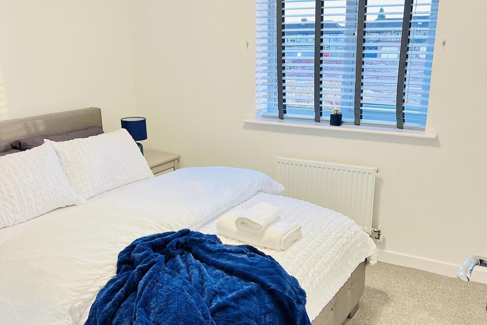 Cozy Coventry Retreat With 2 Bedrooms House