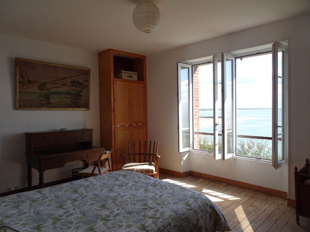 Villa in Normandy With Beach Access