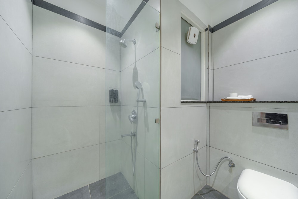 Lime Tree Hotel & Stays Greater Noida Nearby India Expo Centre & Mart