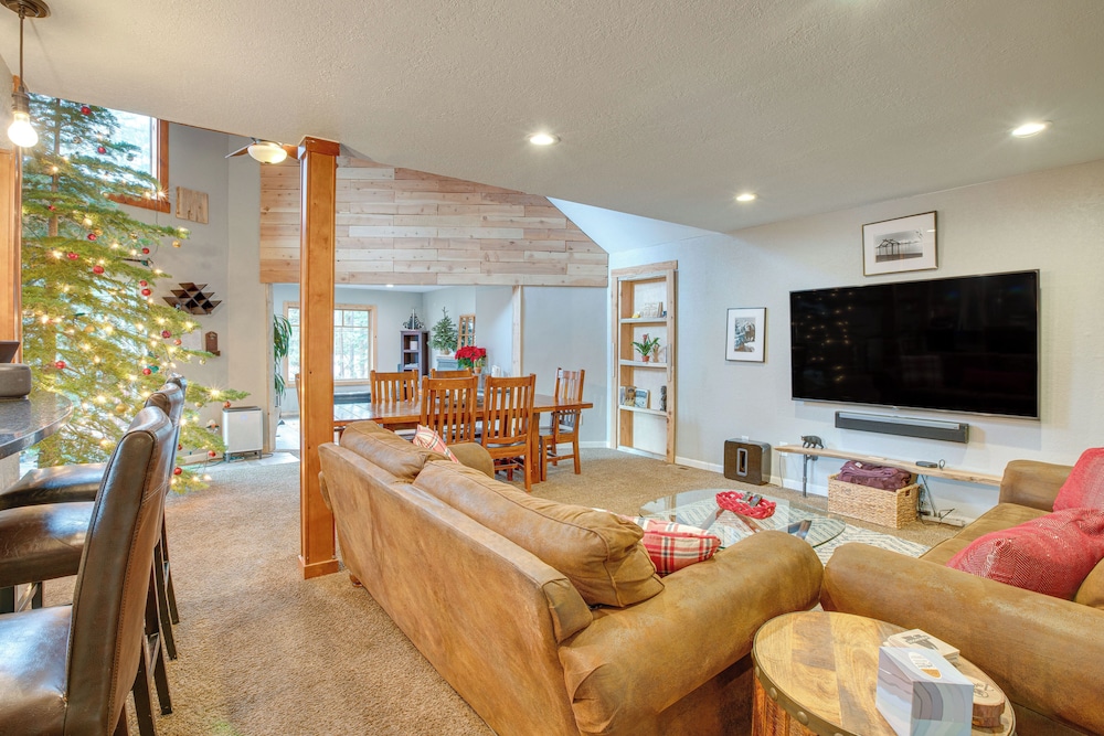 1 Mi to Heavenly Ski Resort: Retreat w/ Hot Tub