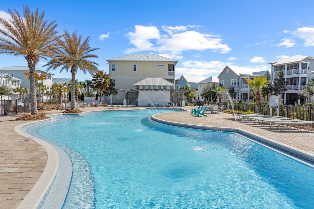 Walk to the Beach Pool 5bdr 3 Porches Beach Sea-ker s Retreat by Avantstay