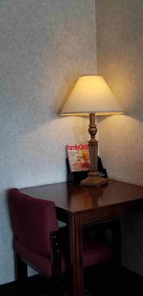 Americas Inn