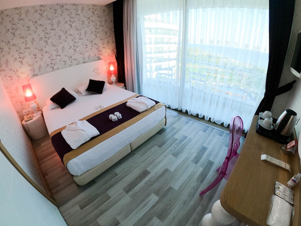 Raymar Resort & Aqua
