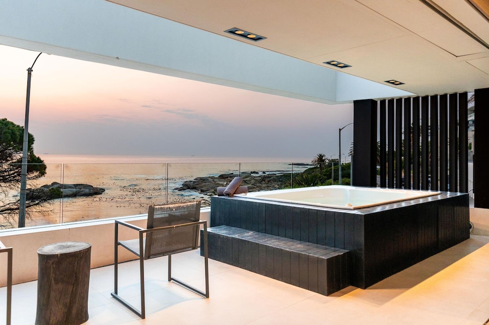 Amashe - Luxury Apt With Jacuzzi and Ocean Views view 3