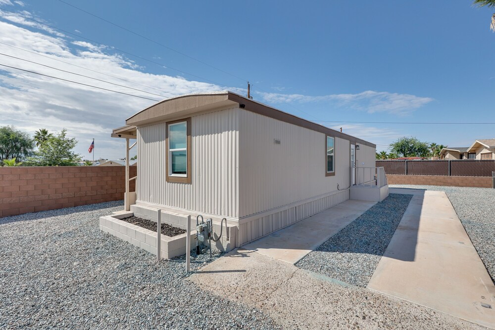 8 Mi to Laughlin Riverwalk: Waterfront Retreat