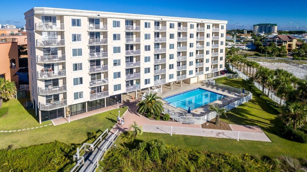 Destin On The Gulf 701 2 Bedroom Condo