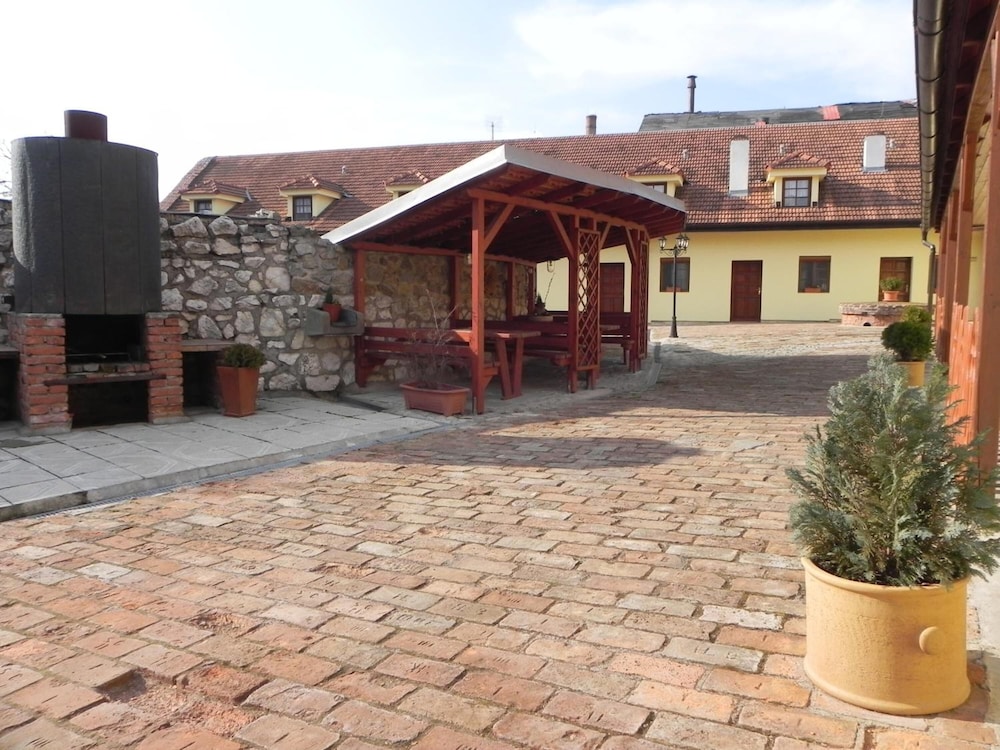 Zámecký penzion Rotunda