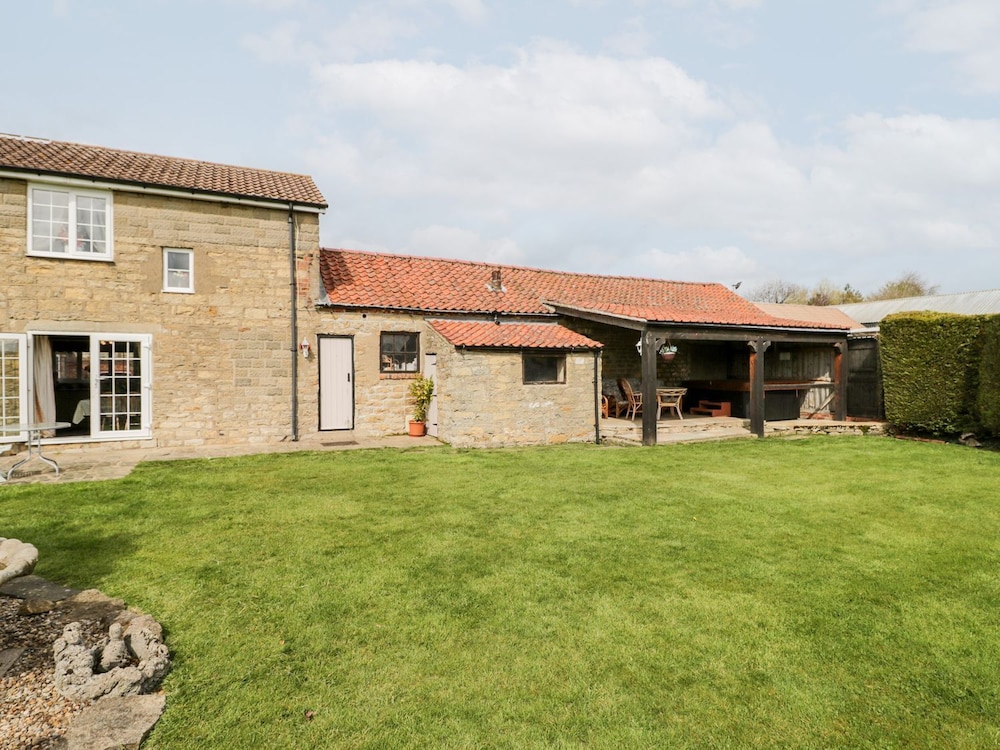 Woodlands Cottage