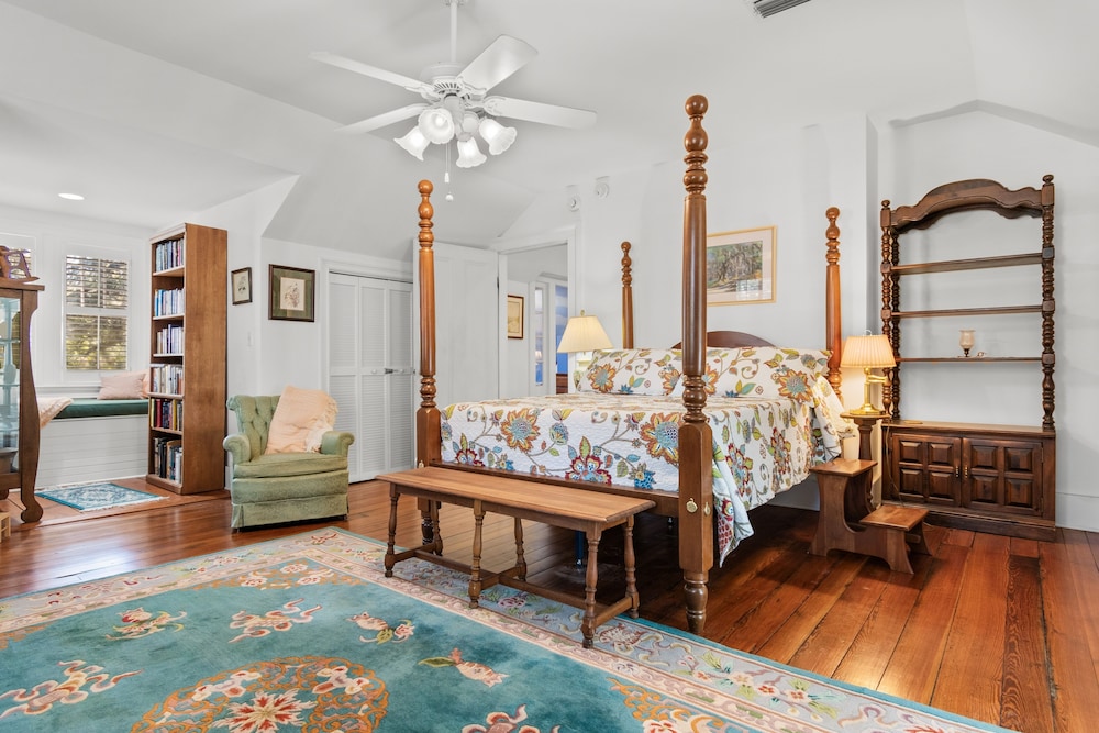 Lachicotte Vacation Rentals