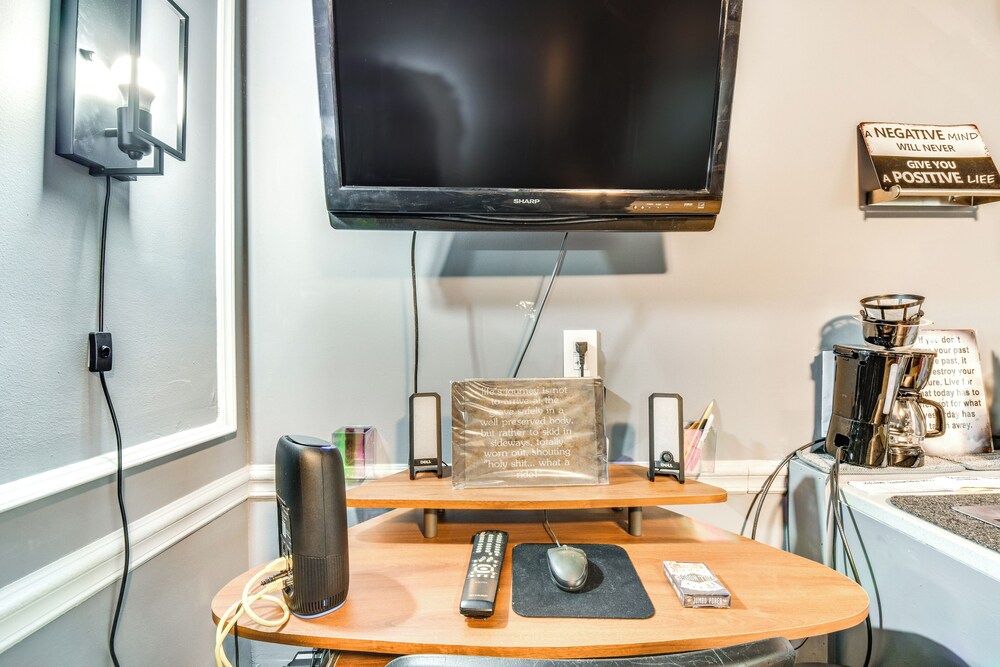 1 Mi to Dtwn & UGA Campus: Cozy Athens Getaway!