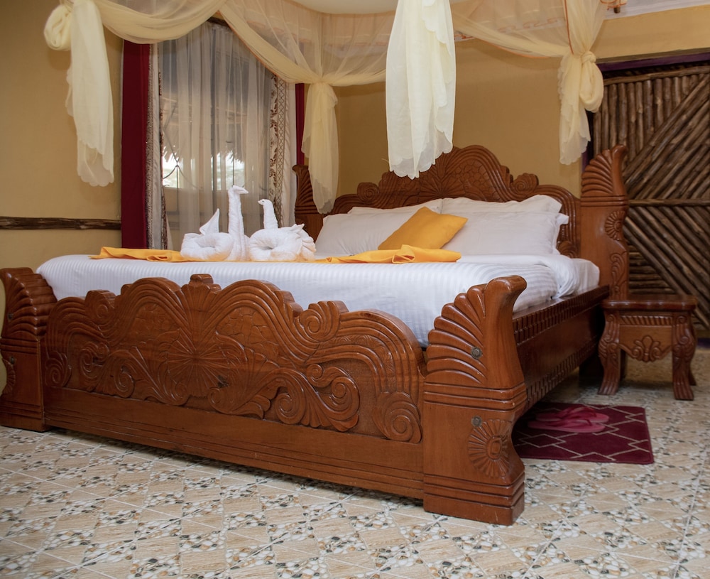 Explore Nature Mara Lodge view 5