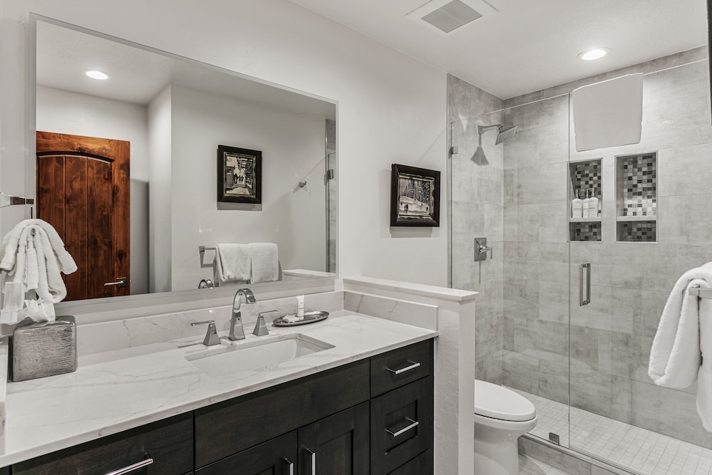 Queen Esther at Deer Valley Resort - Four Bedroom Condo with Hot Tub #2348 4 Condo