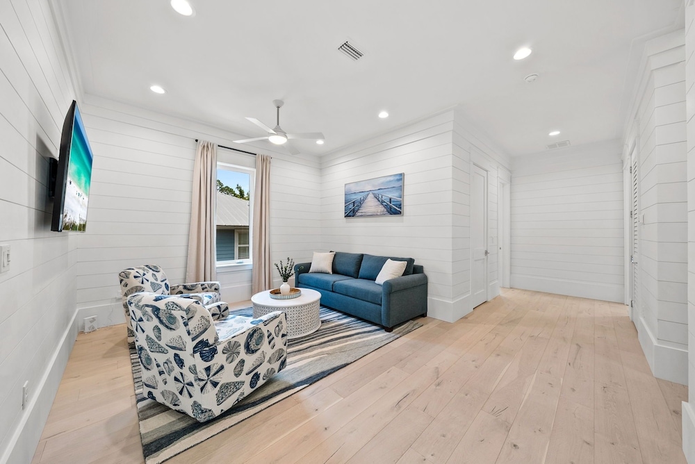 Magnolia Tides 6 Bedroom Home