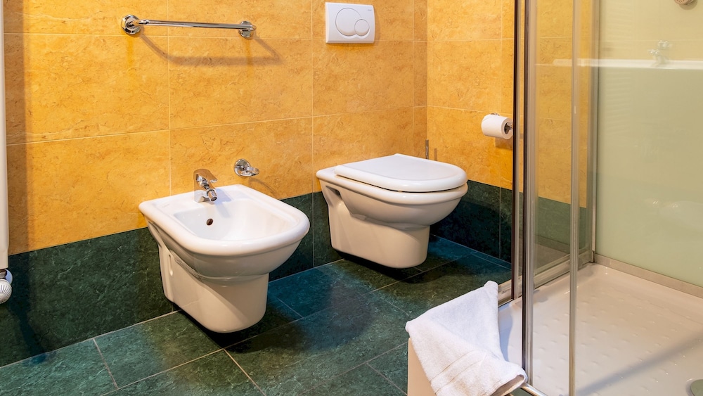 in Verona With 4 Bedrooms and 4 Bathrooms