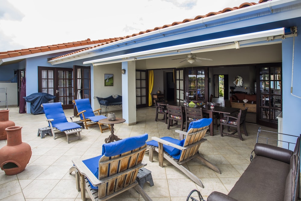 Blue Bay Bungalows