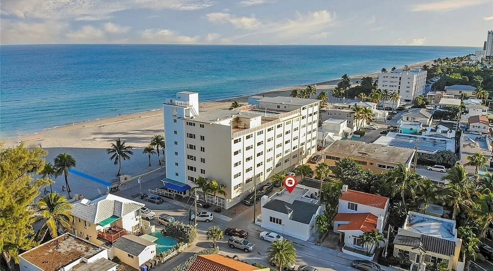 Casa Roselle 3 Bedroom on the beach