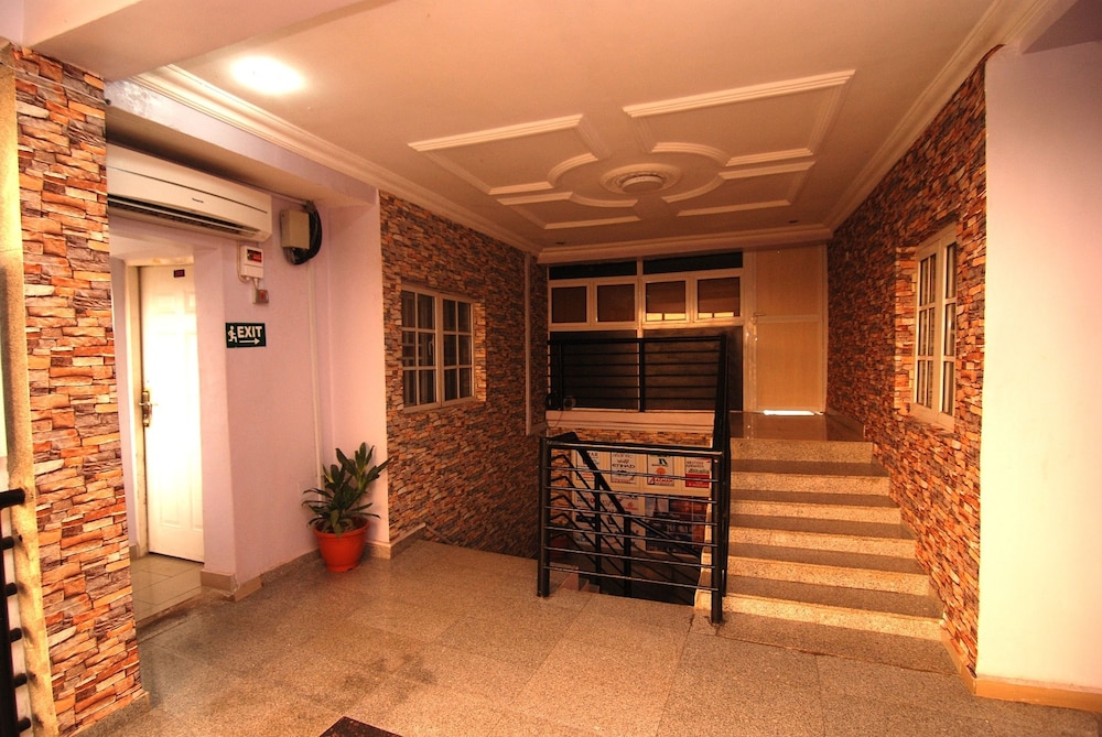 Silverland Hotel and Suites
