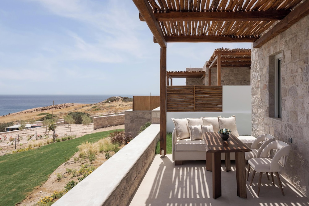 Horizon Suites Milos