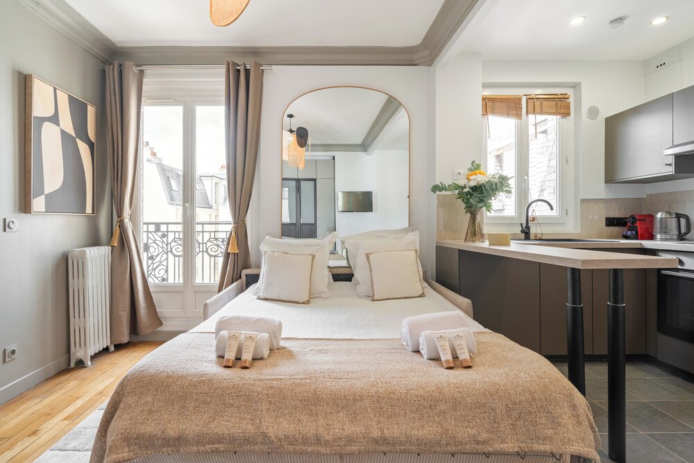 1536 Daumesnil