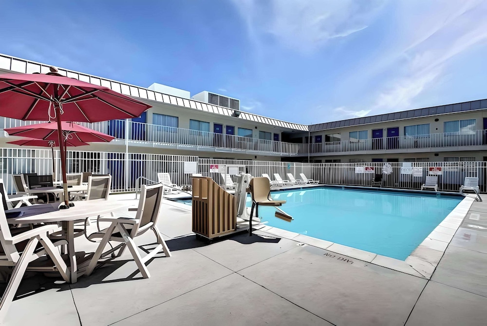 Econo Lodge Midvale