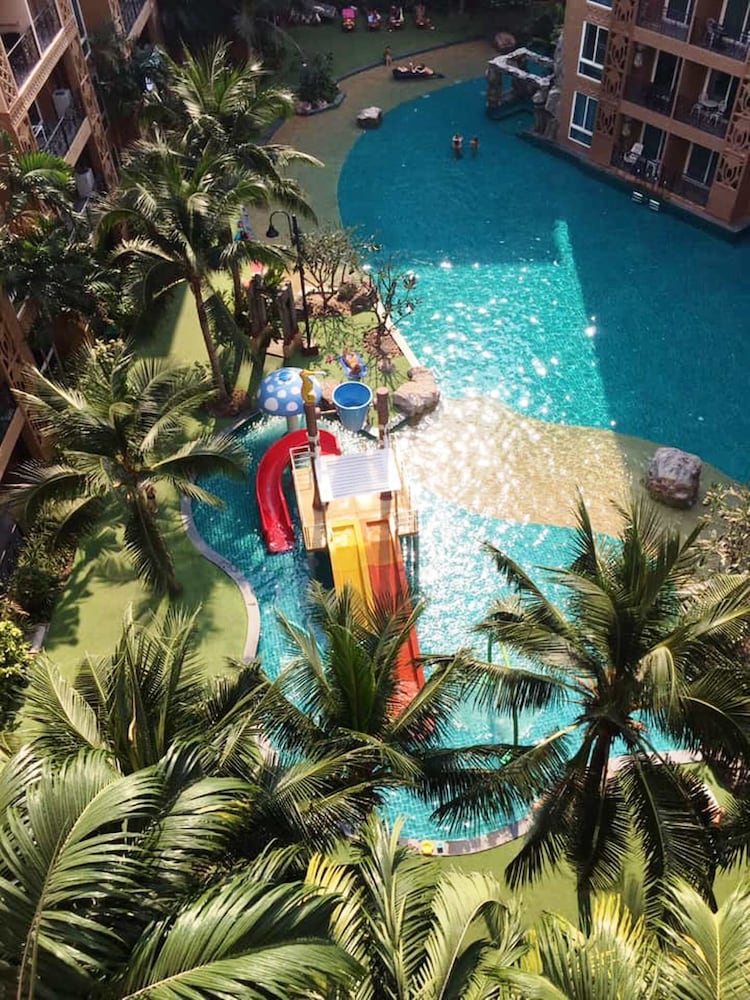 Atlantis Condo Pattaya by Panissara
