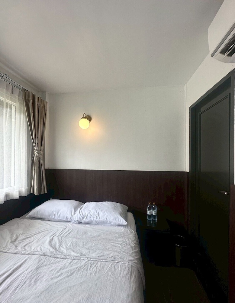 Four Sisters Homestay - Hostel