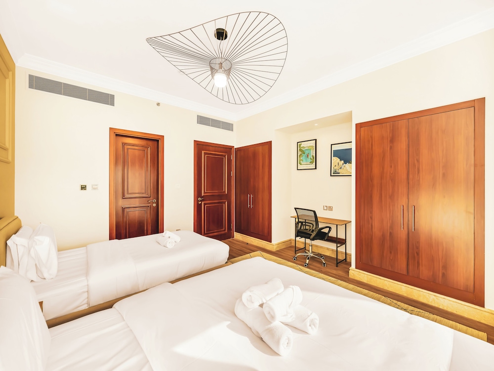 New Fairmont Residences by Propigo