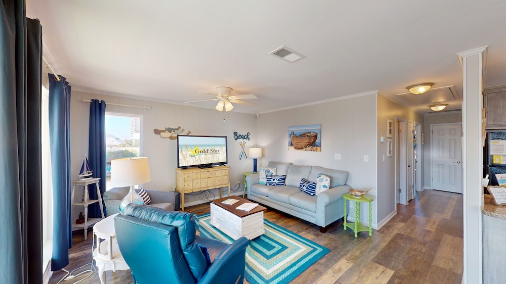 Beach Home With Private Pool & Beach Access- Sleeps 4