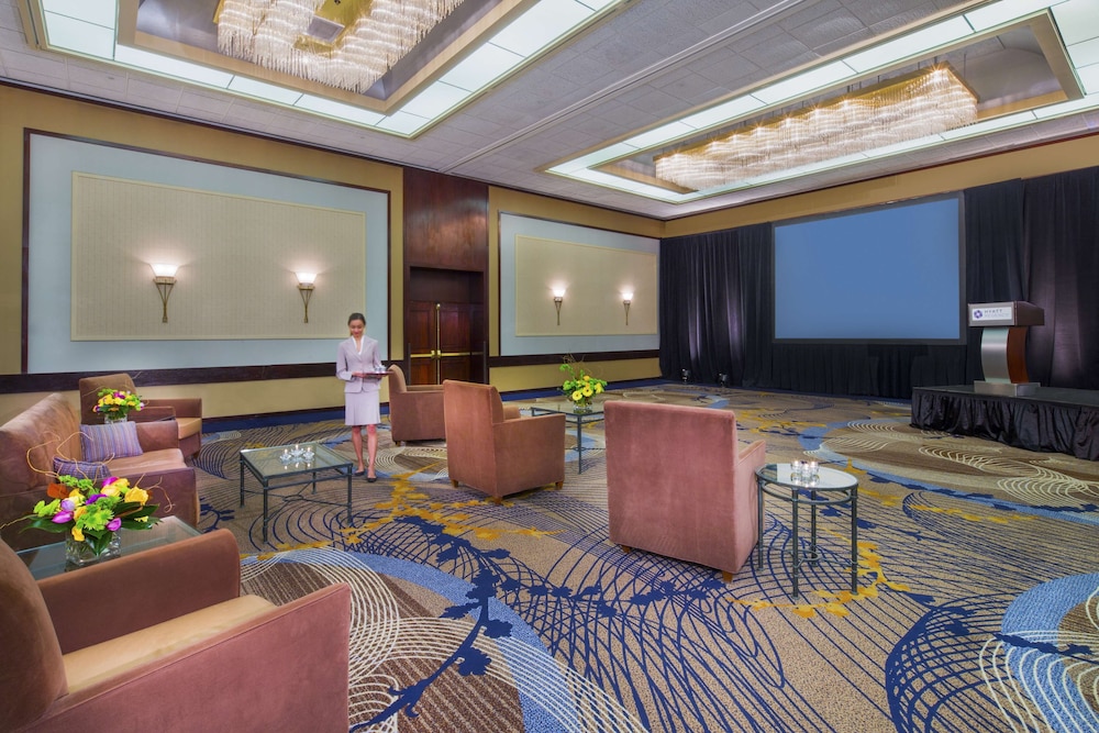Buffalo Vacations - Hyatt Regency Buffalo / Hotel and Conference Center - Property Image 11