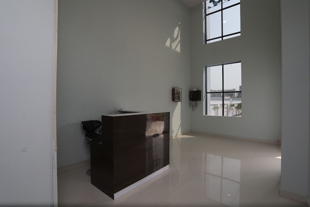 OYO 18314 Hotel Kailash Mansarovar And Banquet Hall view 3