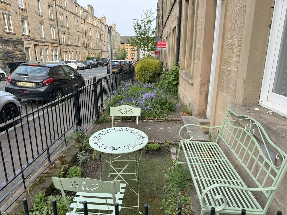 Splendid 2bed Apt near Haymarket