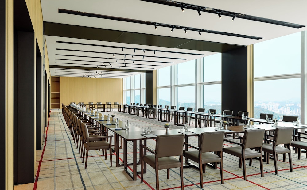 Mandarin Oriental, Shenzhen 111