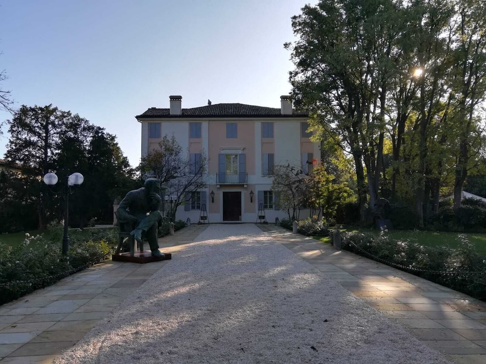 Villa Nabila