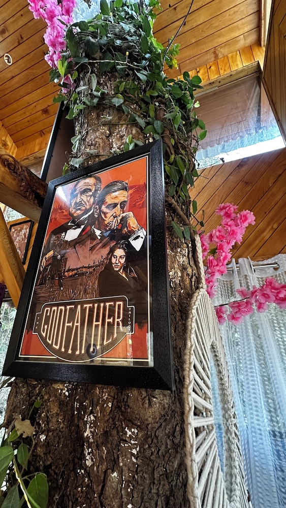 Bawli Treehouse